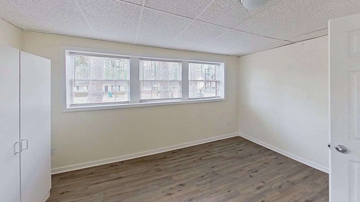 Building Photo - 4092 Lindsey Dr