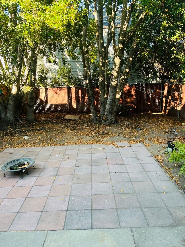 Building Photo - 1640 12th St