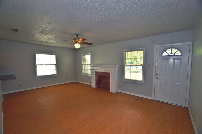 Building Photo - 2601 25th St