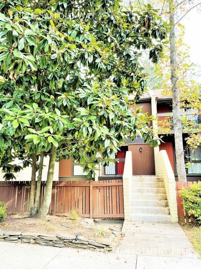 Building Photo - 11176 Saffold Way