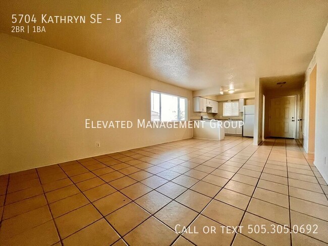 Building Photo - Fantastic upstairs 2 Bedroom!