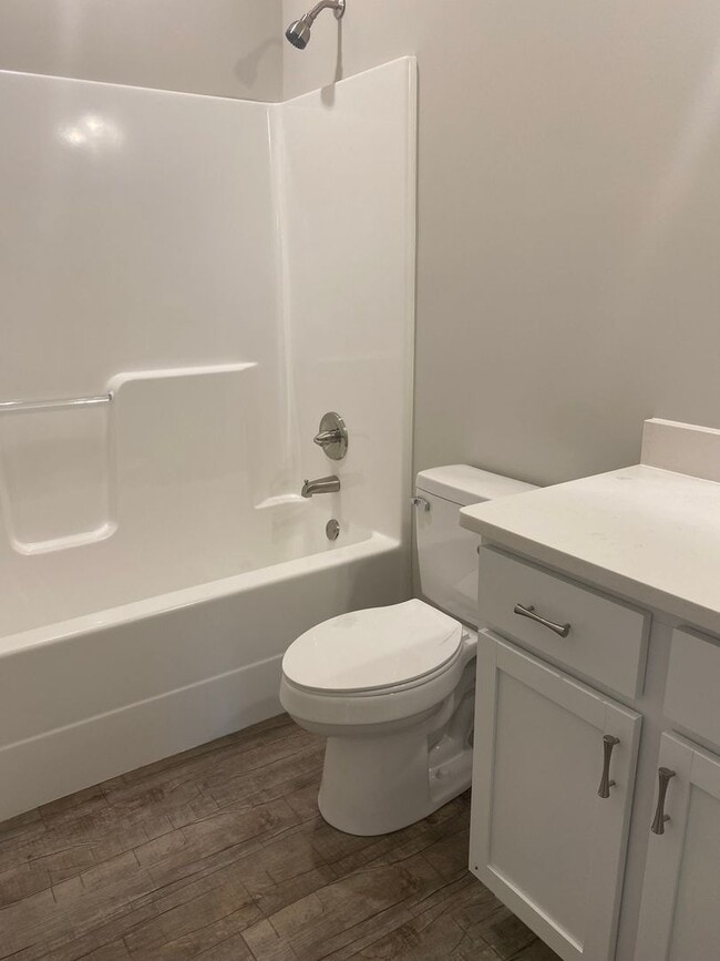 Building Photo - 3 Bedroom, 2 Bath Home in Valley View - PR...