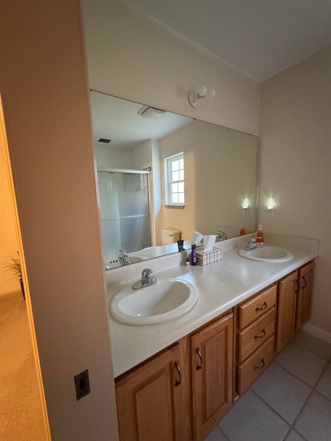 Building Photo - 1457 Applewood Way