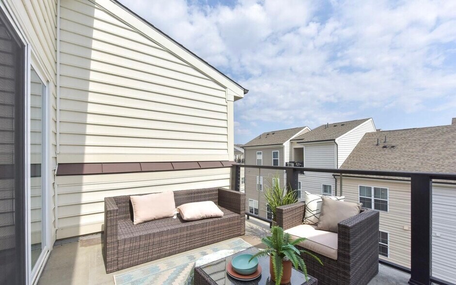 Building Photo - 12611 Macaulay St