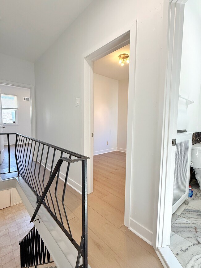 Building Photo - 2408 S Juniper St