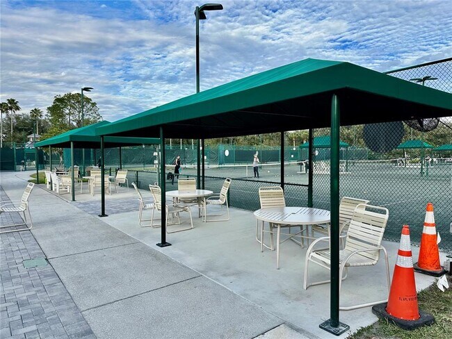 Building Photo - 10222 Devonshire Lake Dr