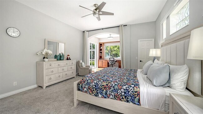 Building Photo - 9000 Willow Brook Dr