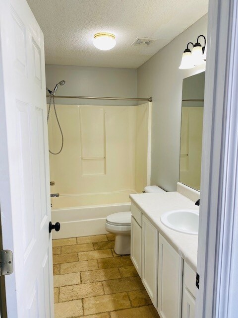 Building Photo - 511 Westchase Ct N