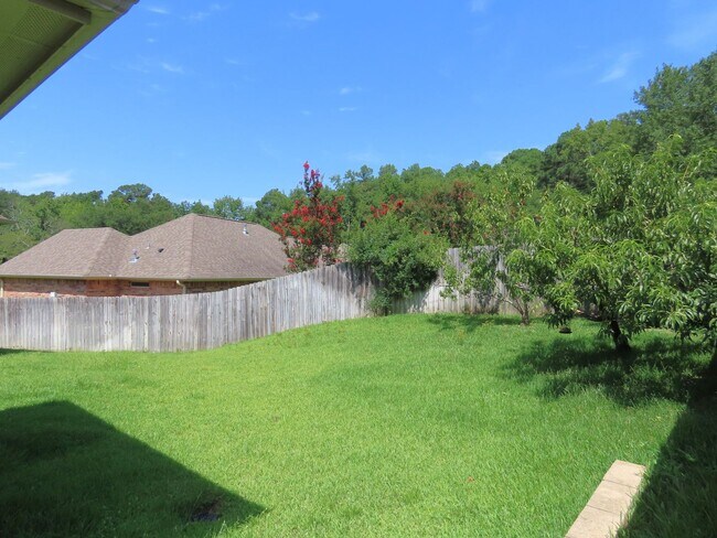 Building Photo - Extraordinary 3 Bedroom, 2 Bath Home in Southeast Tyler! Coming Soon!