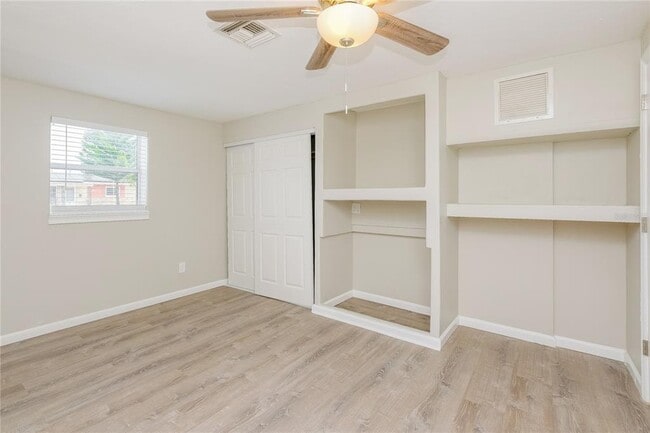 Building Photo - 1319 Gerard Ln