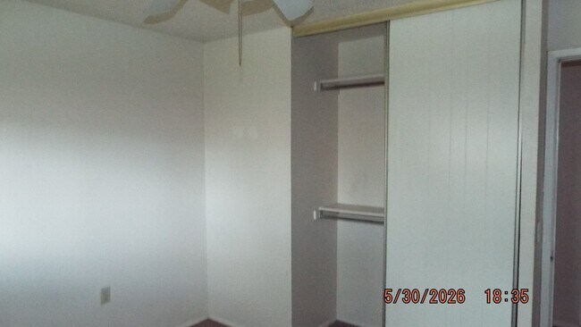 Building Photo - 7810 Lazy Forest Dr
