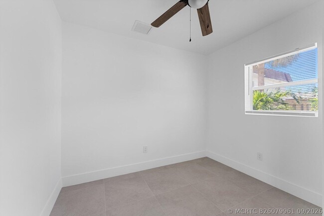 Building Photo - 829 Bayberry Dr