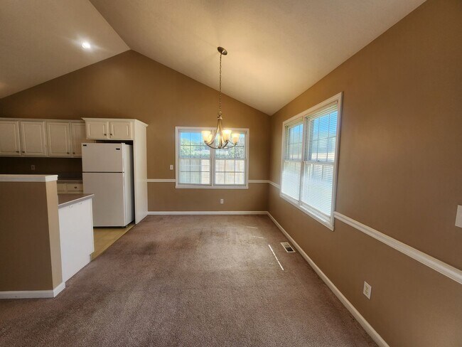Building Photo - 1760 Crabtree Ct