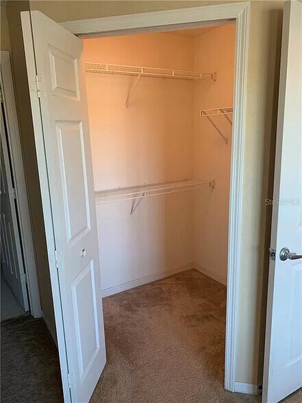 Building Photo - 5475 Vineland Rd