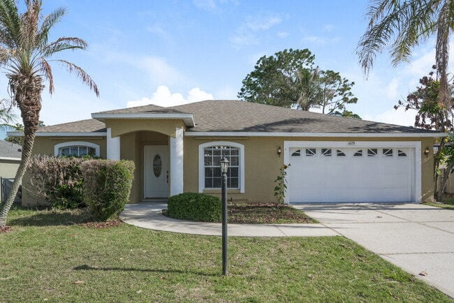 Building Photo - 3275 Grand Pines Dr