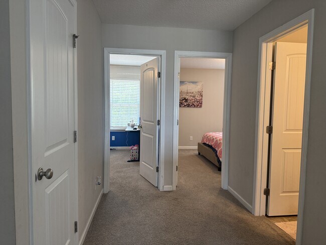 Building Photo - 261 Sapwood Wy