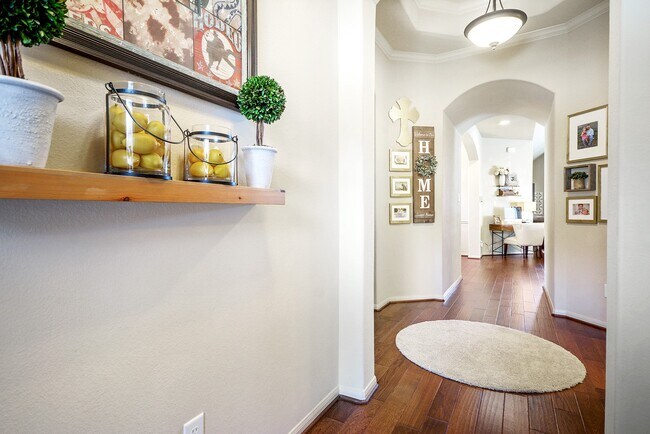 Building Photo - 2519 Kinsgate Forest Dr