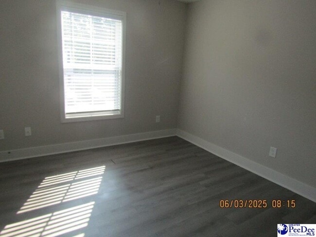 Building Photo - 2887b Jubilee Dr