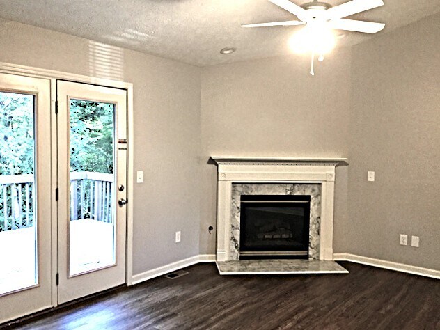 Building Photo - 3401 Winterwood Dr