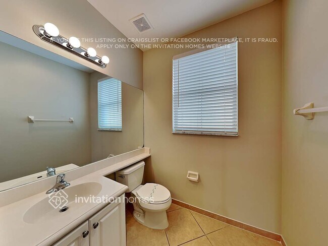 Building Photo - 1382 Vía De Pepi