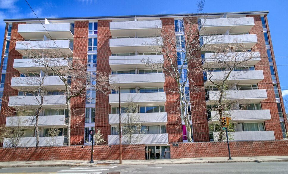 Building Photo - 29 Concord Ave