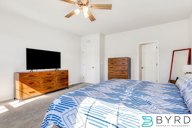 Building Photo - 5908 Whitehurst Ln