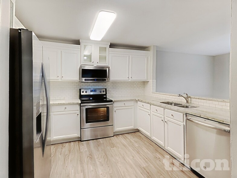 Building Photo - 2028 Dunsmore Ln