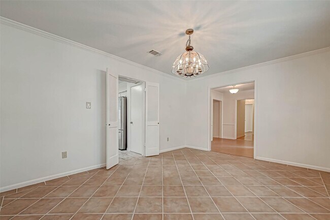 Building Photo - 5507 Enchanted Timbers Dr