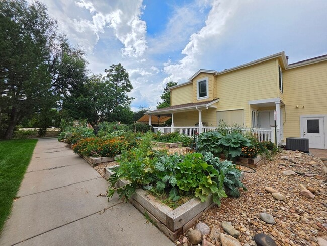Building Photo - 3790 Colorado Ave