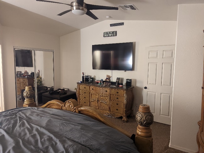 Building Photo - 837 E Gable Ave