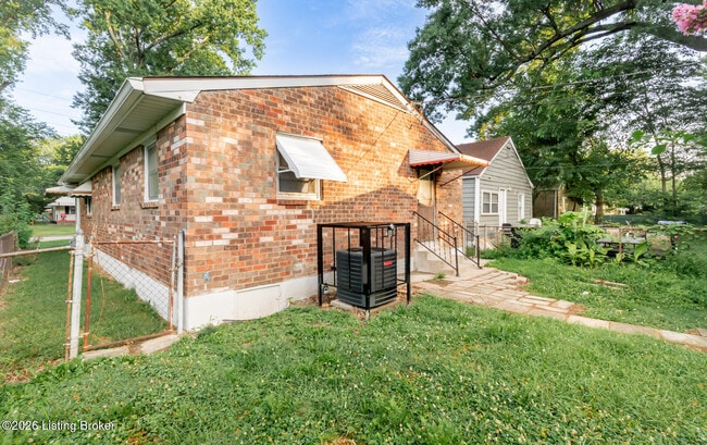 Building Photo - 3775 Wheeler Ave