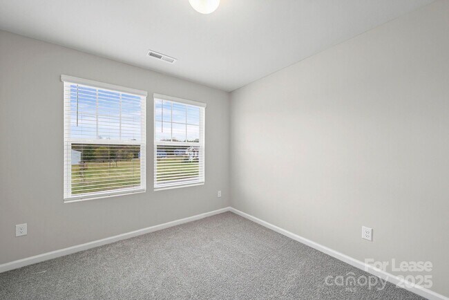 Building Photo - 133 Pumice Dr