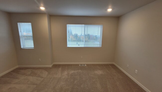 Building Photo - 7065 NW Bountiful Terrace