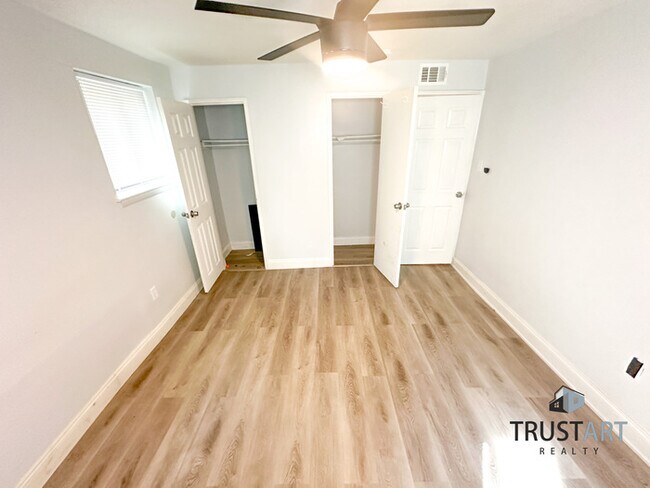 Building Photo - 2 Bedroom condo in Bustleton Philadelphia