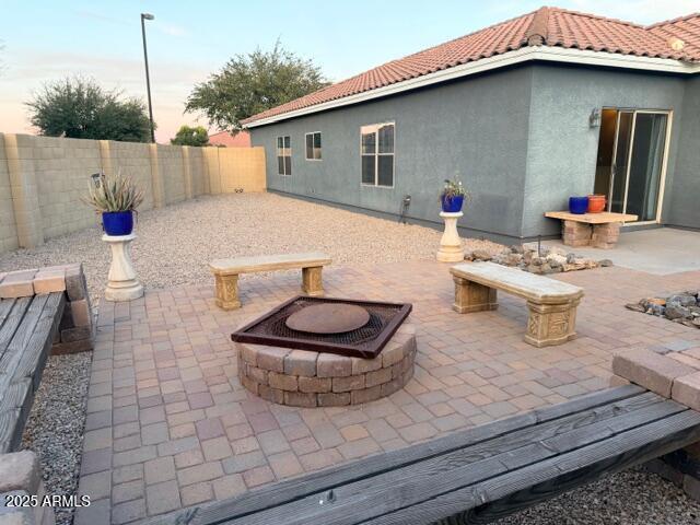 Building Photo - 2923 W Five Mile Peak Dr