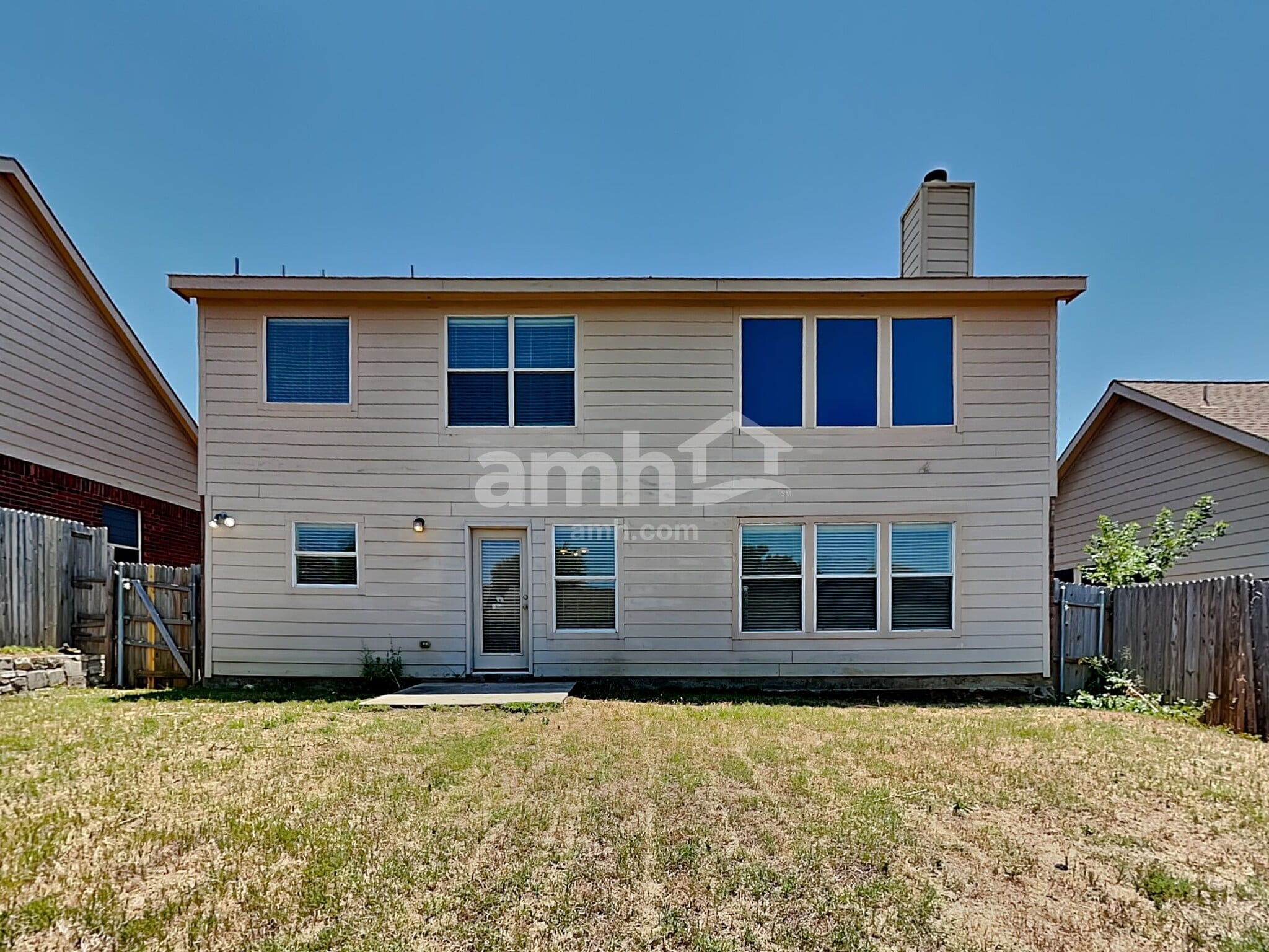 Building Photo - 8923 Wild Rose Ln