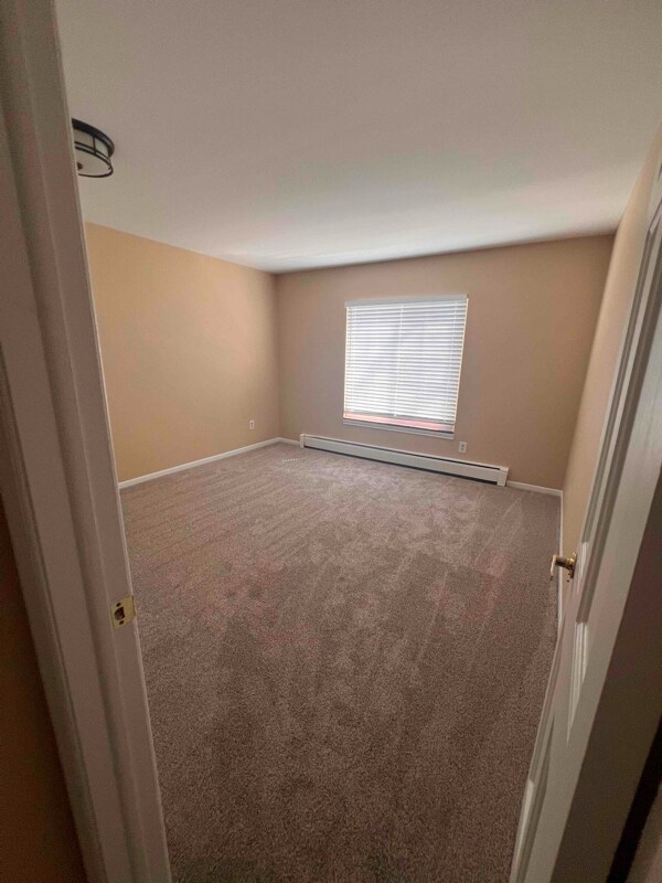 Building Photo - 491 Miller Ave