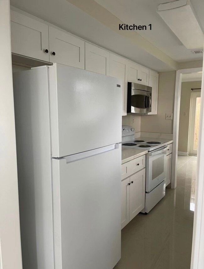 Building Photo - 22 Stanton Hall Dr