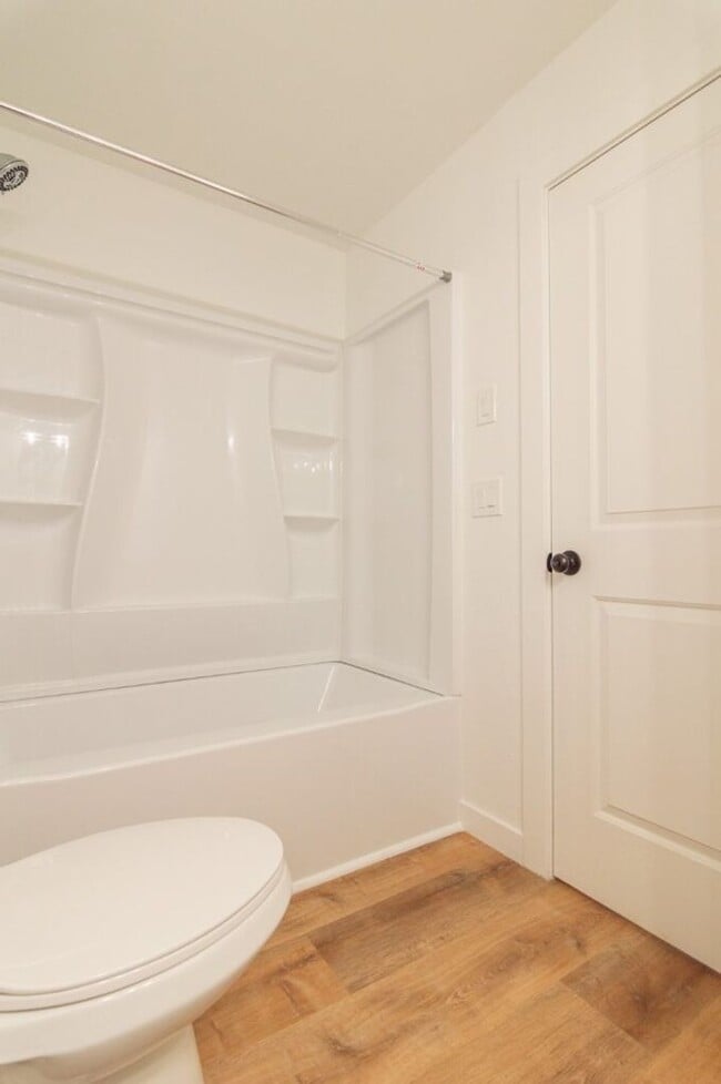 Building Photo - 506-510 SE 46th Ave