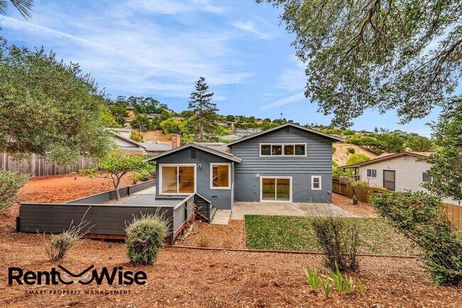 Building Photo - 315 Crestmont Dr