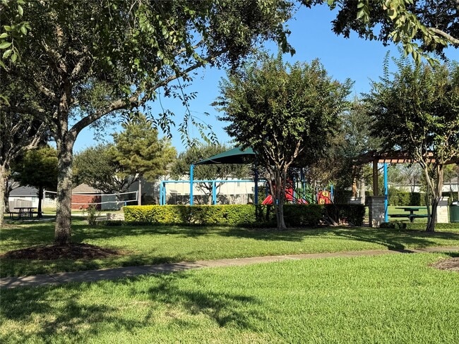 Building Photo - 10811 Tallow Briar Ln