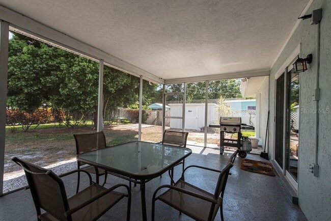 Building Photo - 6819 11th Ave NW