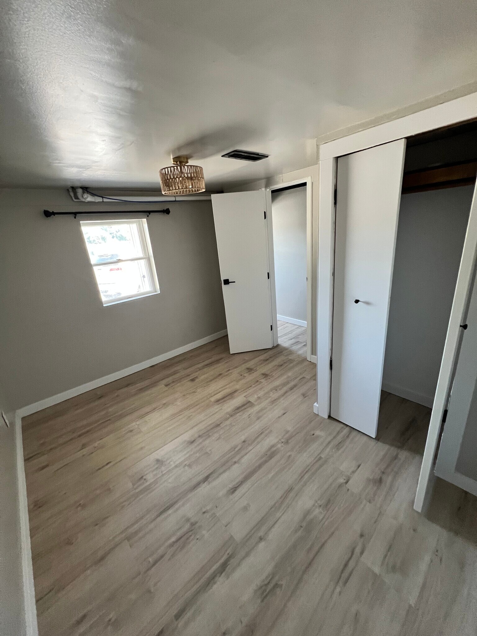 Bedroom 3 with closet - 12060 Mac Dr NE
