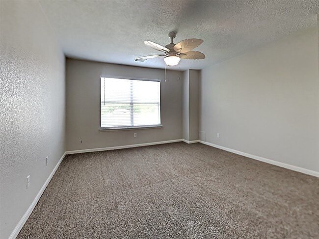 Building Photo - 19023 Remington Park Dr