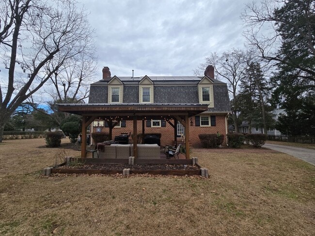 Building Photo - 409 N Fulton St