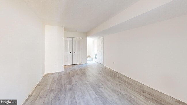 Building Photo - 7197 Cimarron Ct