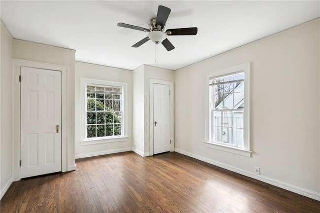 Building Photo - 2878 N Hills Dr NE