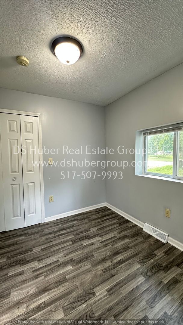 Building Photo - 6244 Grovenburg Rd