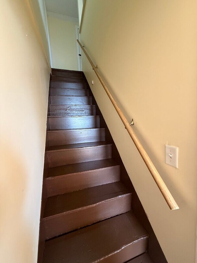 Building Photo - 27-29 Dalton Ave