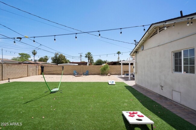 Building Photo - 7608 E Catalina Dr